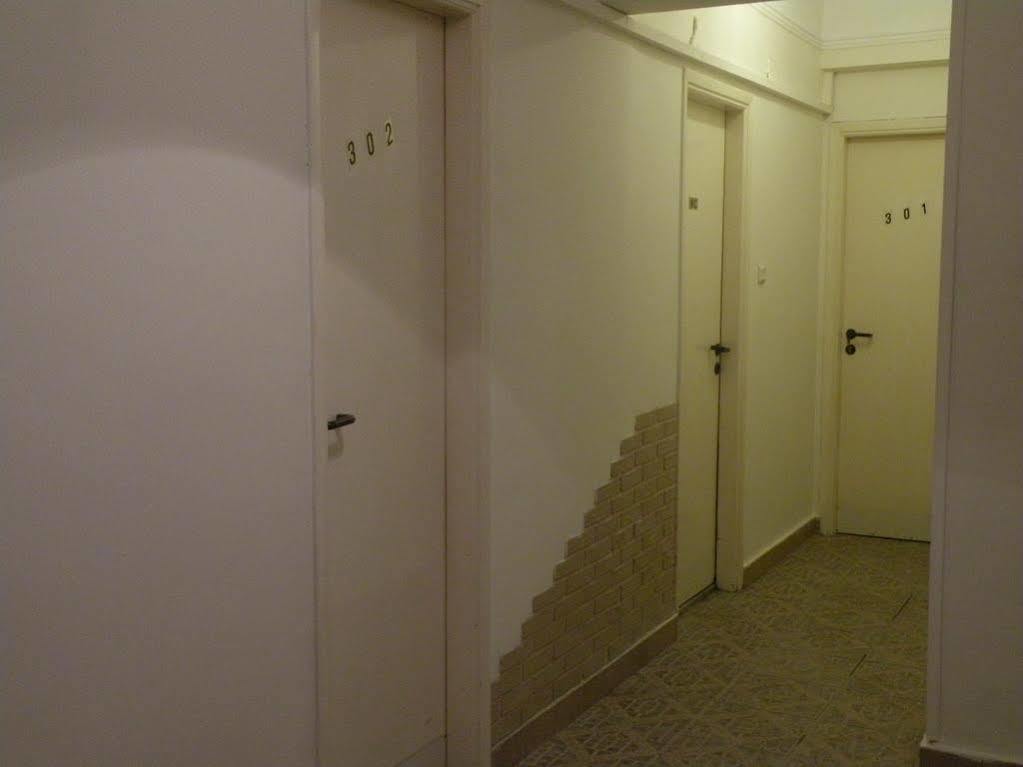 Hotel Ionion พีเรียส ภายนอก รูปภาพ