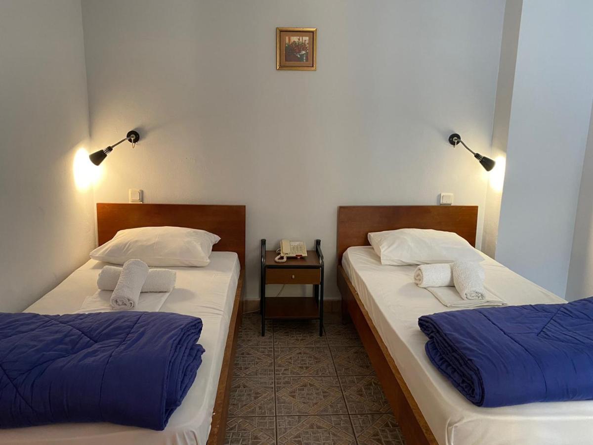 Hotel Ionion พีเรียส ภายนอก รูปภาพ