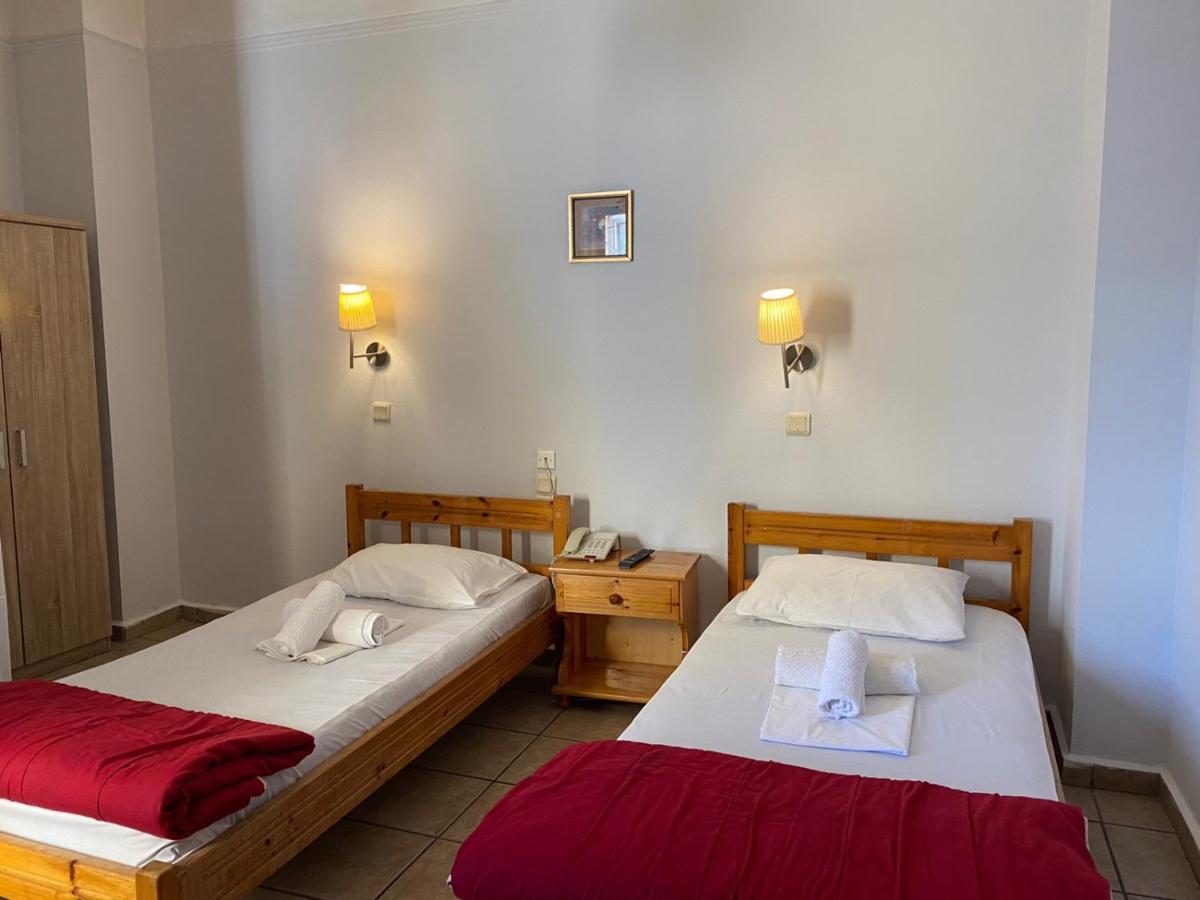Hotel Ionion พีเรียส ภายนอก รูปภาพ